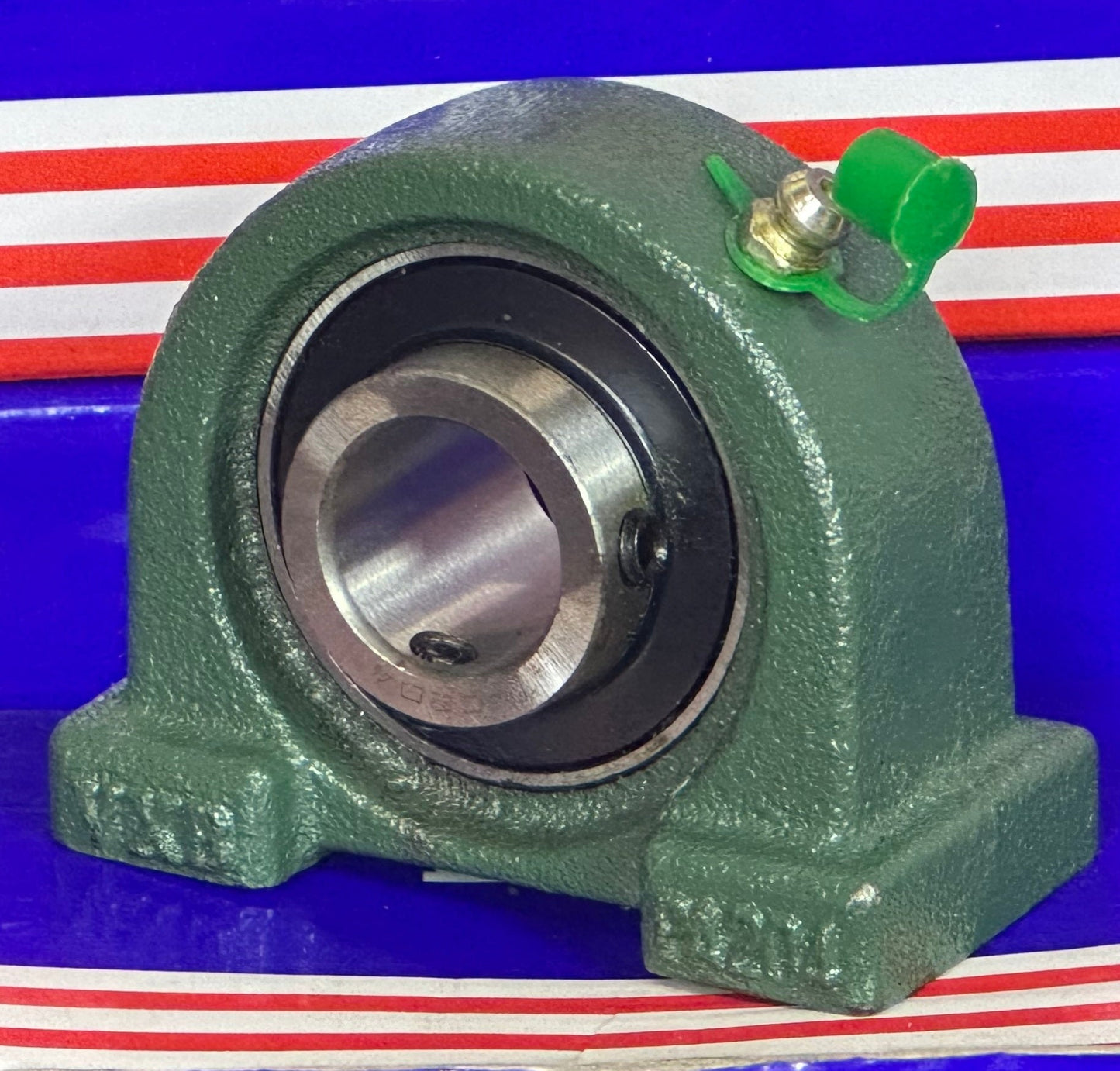 UCPA204 Bearing 20mm Set Screw Tapped Base Pillow Block Bearing