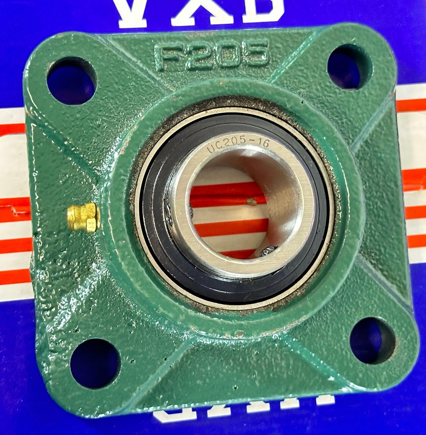 1" Bore Mounted Bearing UCF205-16 + Square Flanged Cast Housing