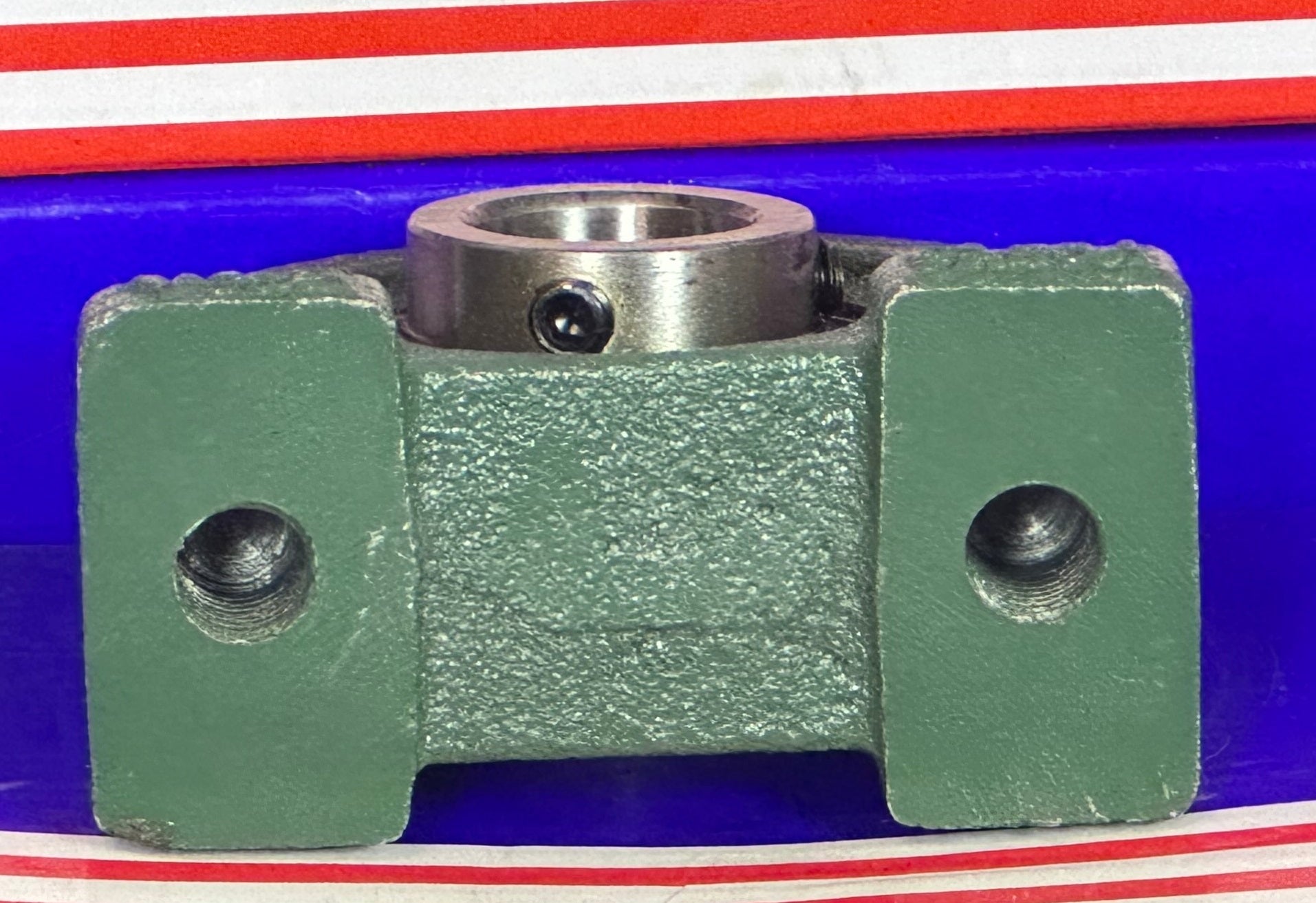 UCPA204 Bearing 20mm Set Screw Tapped Base Pillow Block Bearing