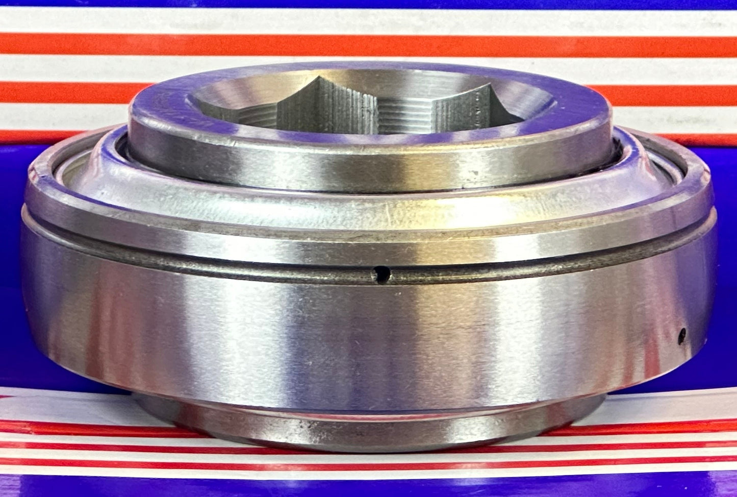 W211KRRB50 Single Lip Shroud Seals 1 3/4 Inner Diameter Bearing