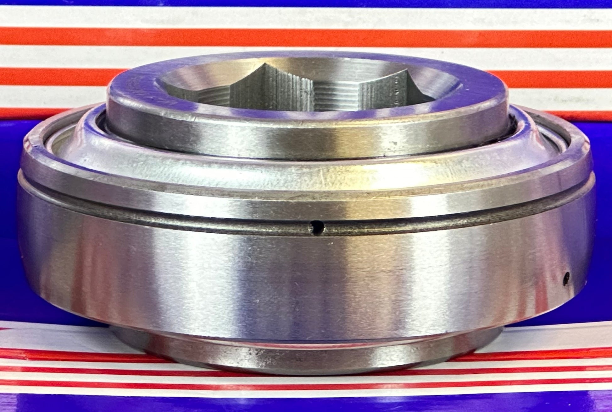 W211KRRB50 Single Lip Shroud Seals 1 3/4 Inner Diameter Bearing