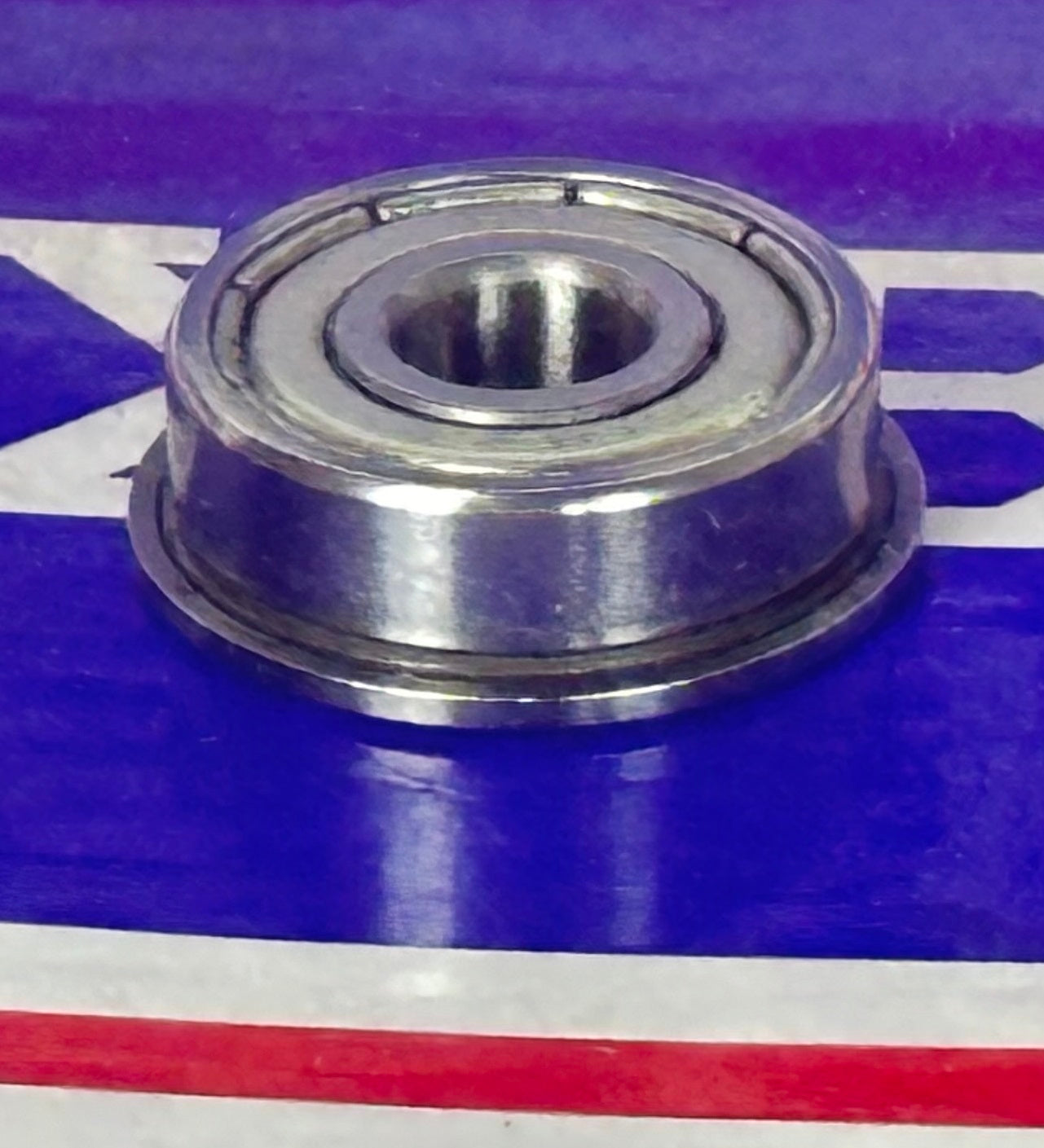 F606ZZ Flanged Shielded Bearing 6x17x6mm