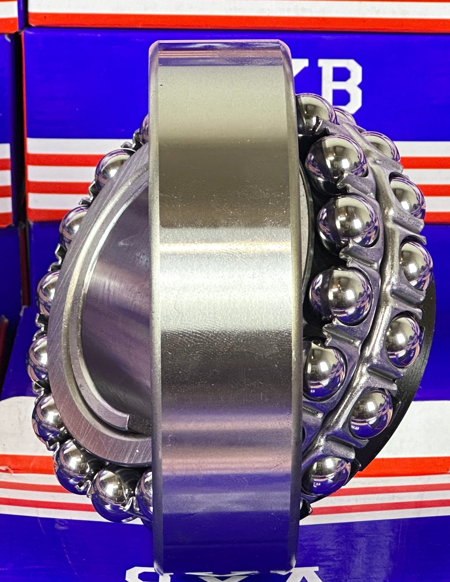 2213K+H Tapered Self Aligning Ball Bearing - Adapter Sleeve 60x120x31mm