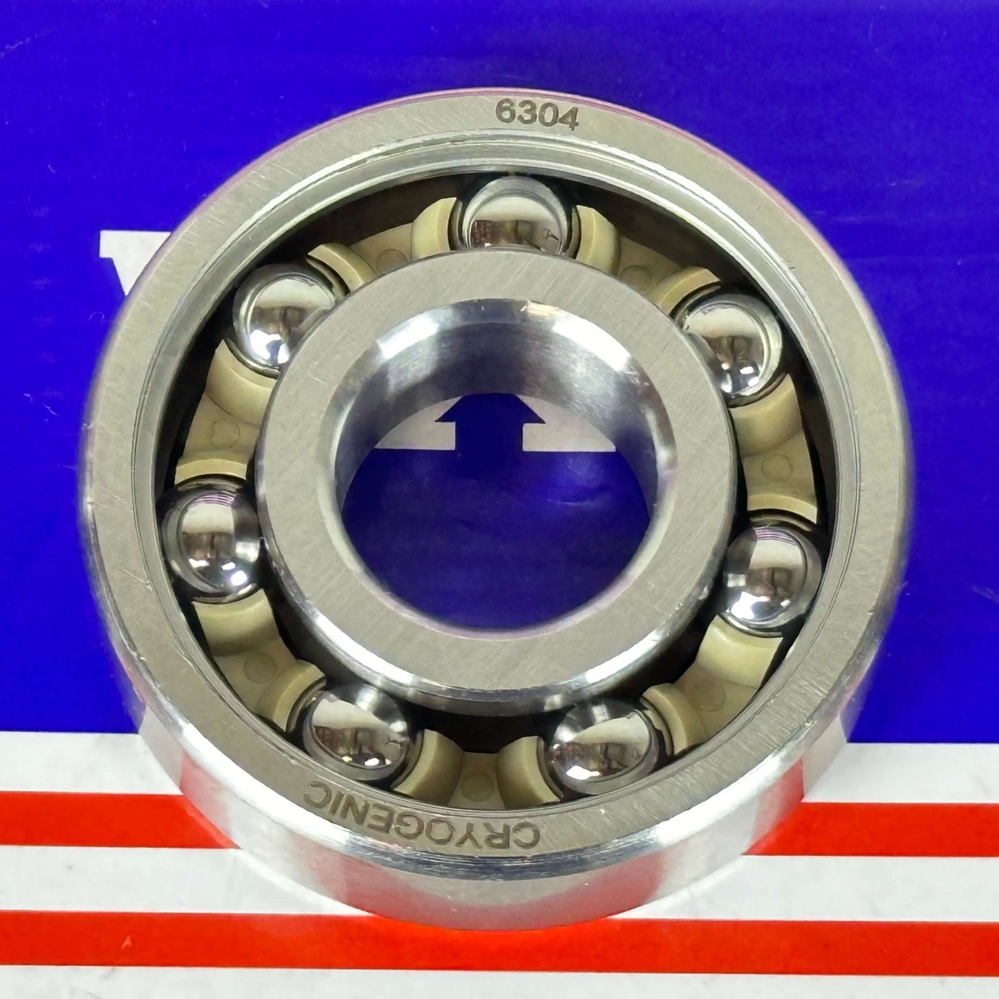 Cryogenic 6304 Ball Bearing Stainless Steel ABEC 3 PEEK cage